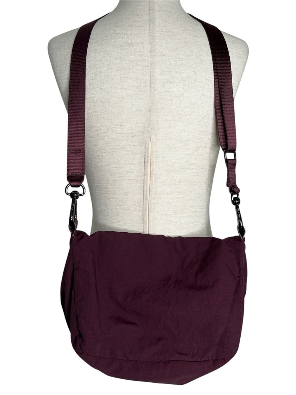 Lululemon All Night Festival 5L Crossbody Convertible Shoulder Bag Black Cherry - Picture 7 of 16